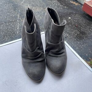 Gray shoe boot - Size 10